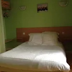 Hotel L'ecailler 3*