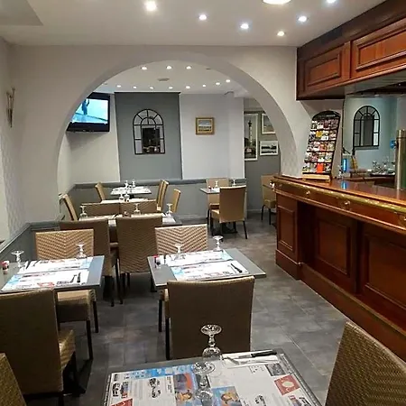 Hotel L'ecailler 3*