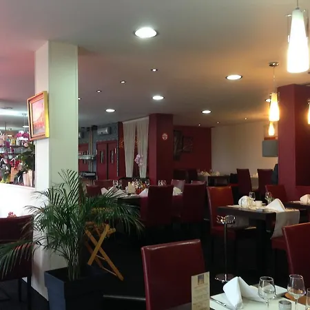 Hotel L'ecailler 2*