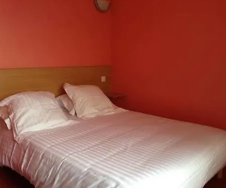 Hotel L'ecailler 3*